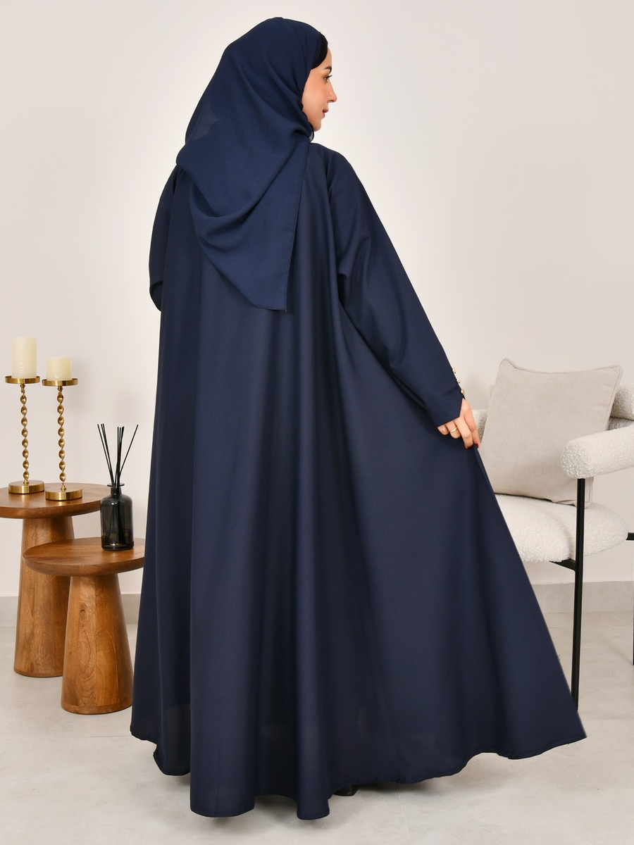 عباية رسمية بحافة واسعة وأزرار