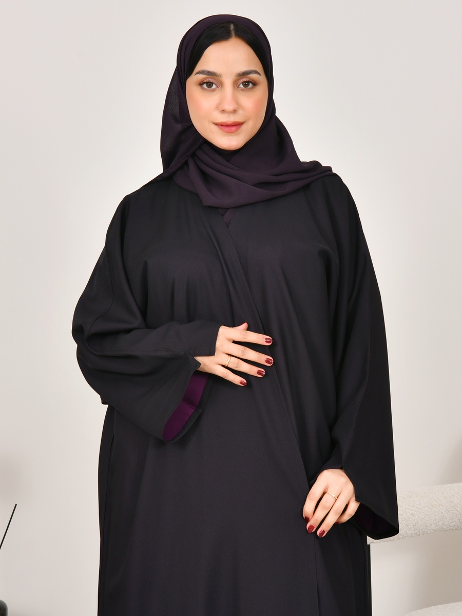 Reversible Abaya with Piping Detail