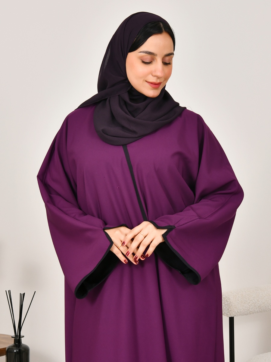 Reversible Abaya with Piping Detail