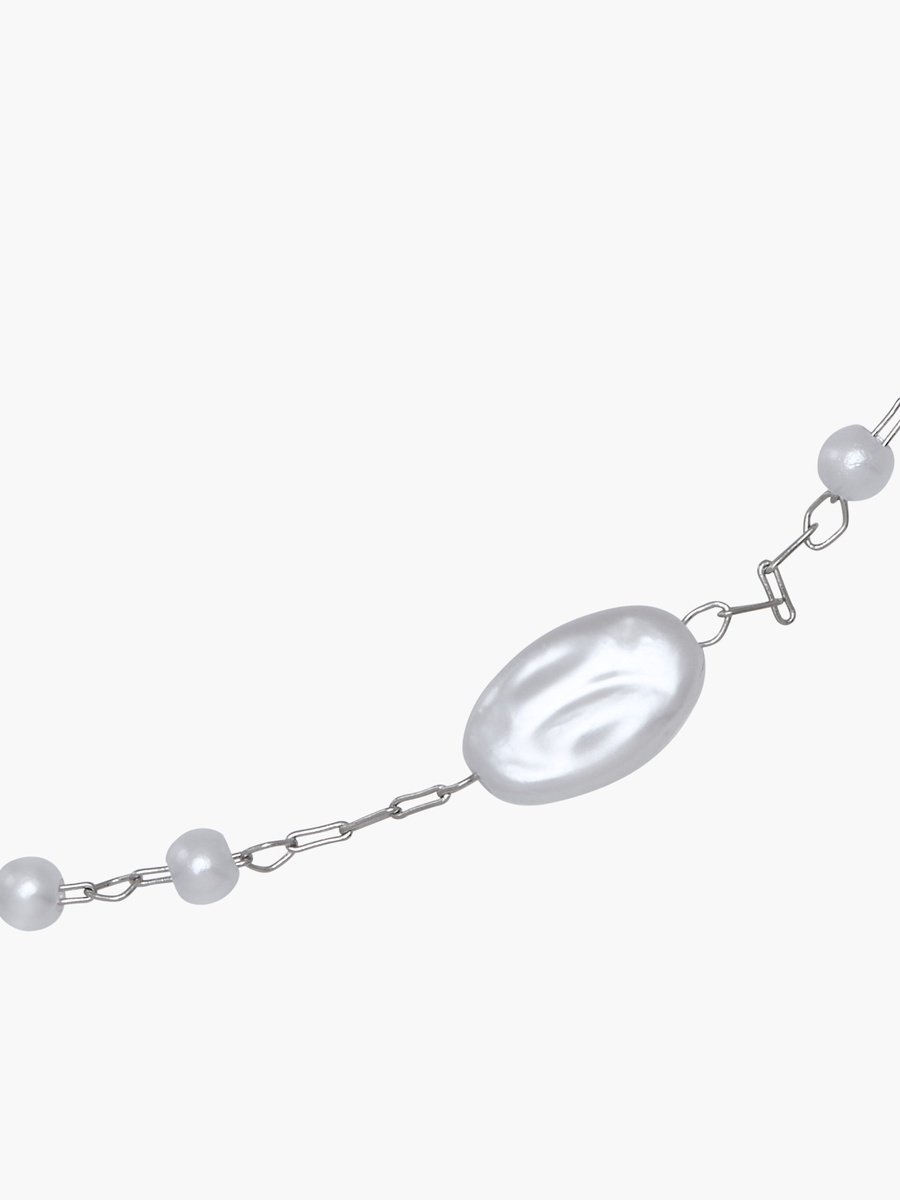 Silver Tone Necklace with Beaded Design
