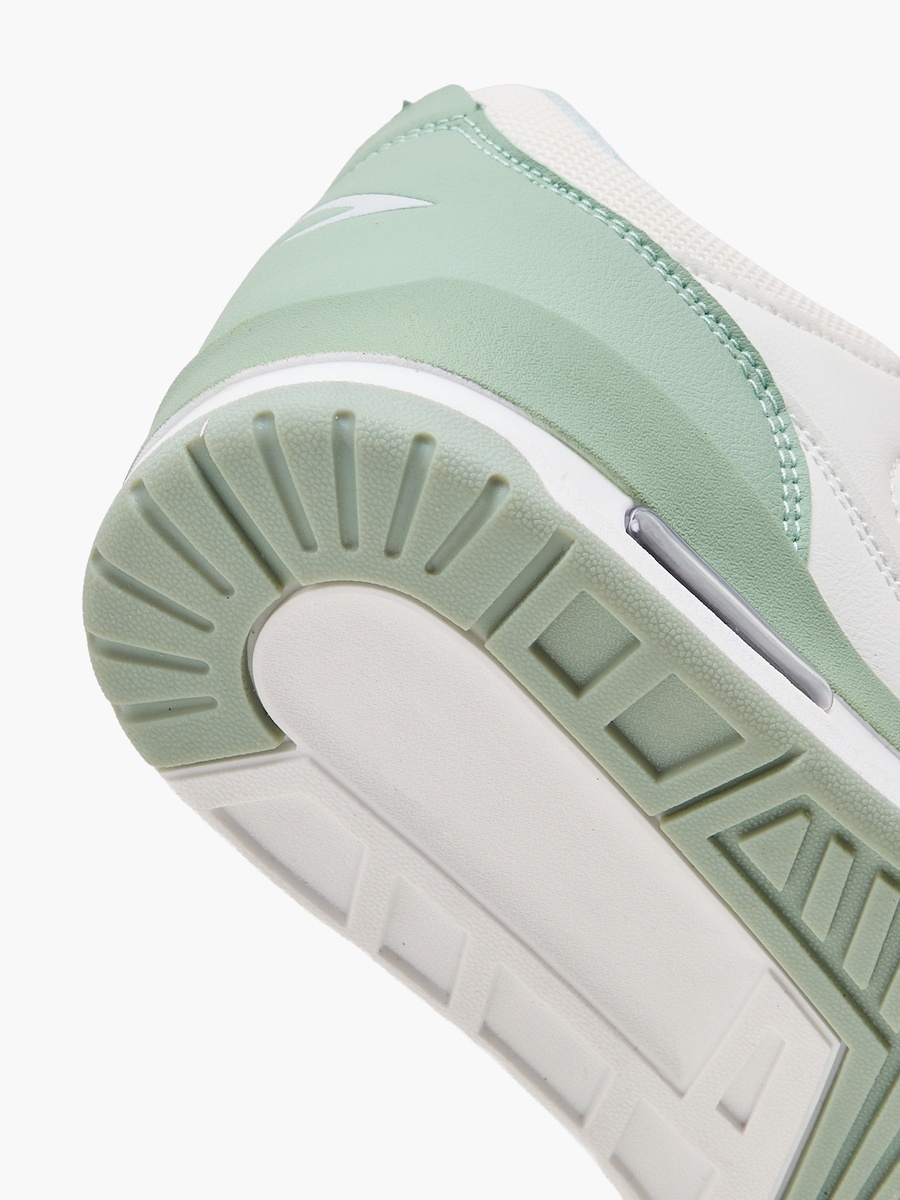 Women Perforated Design Sports Shoes