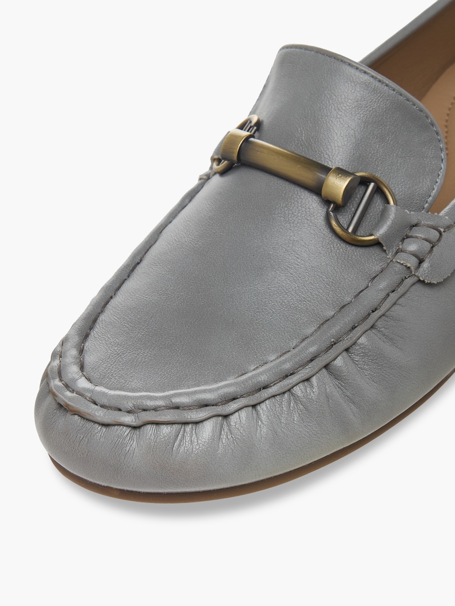 Women Metallic Accent Loafers