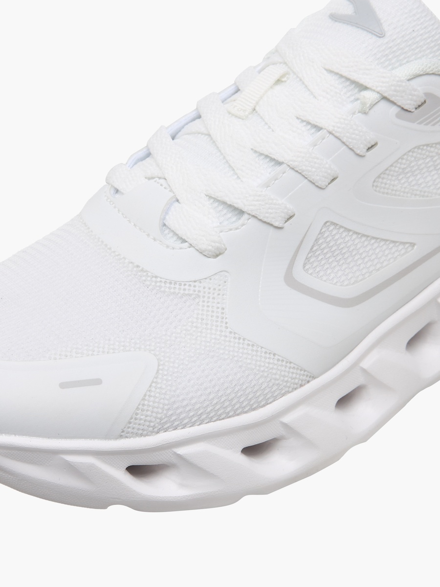 Men Lace-Up Sports Shoes