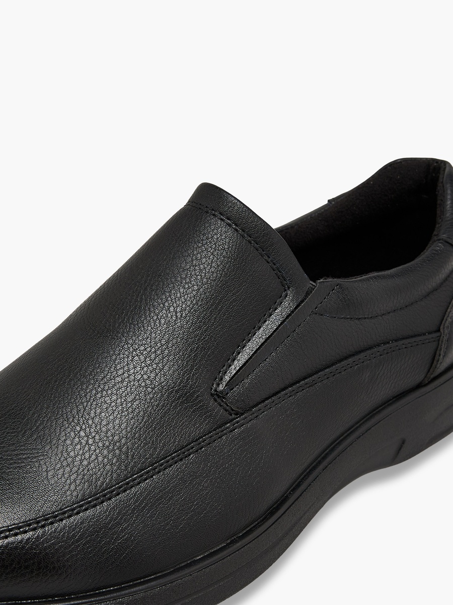 Men Slip-On Loafers