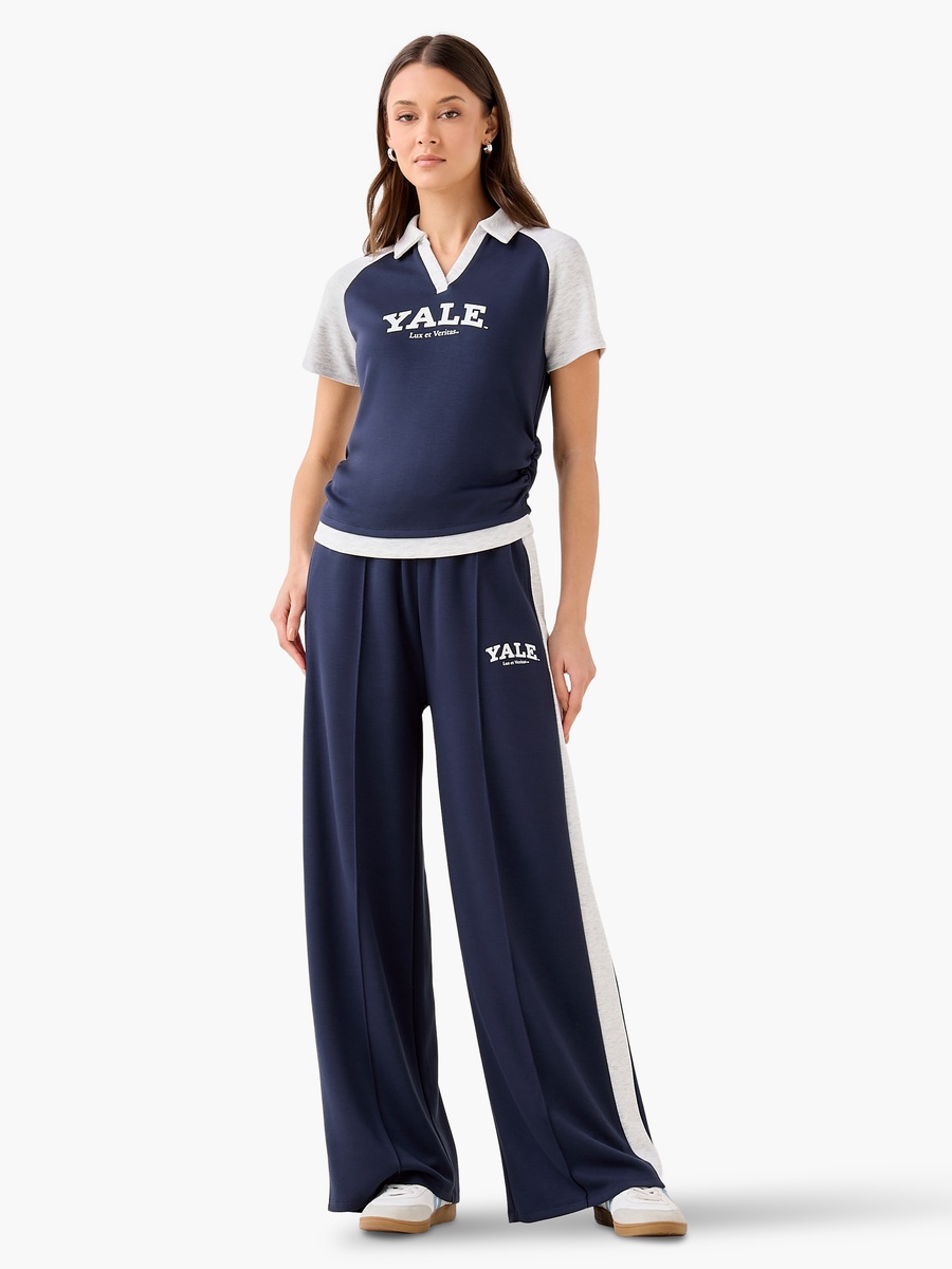 T-Shirt with Yale Print