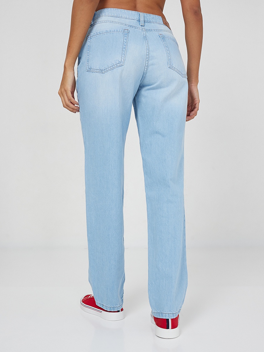 Women Light Blue Relaxed Fit Jeans
