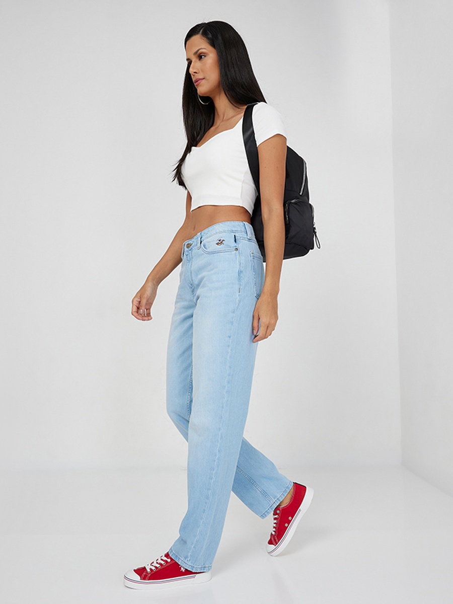 Women Light Blue Relaxed Fit Jeans