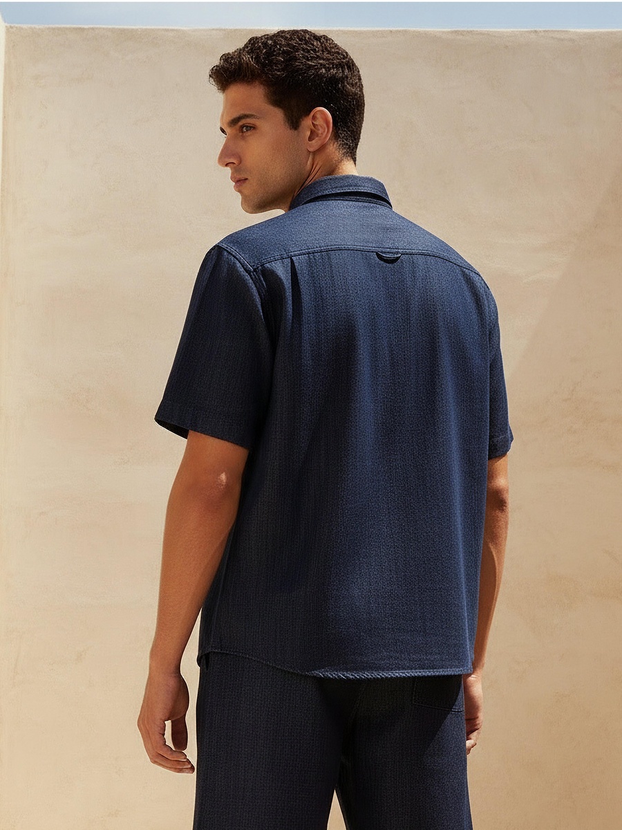 Men Regular Fit Collared Textured Denim Shirt