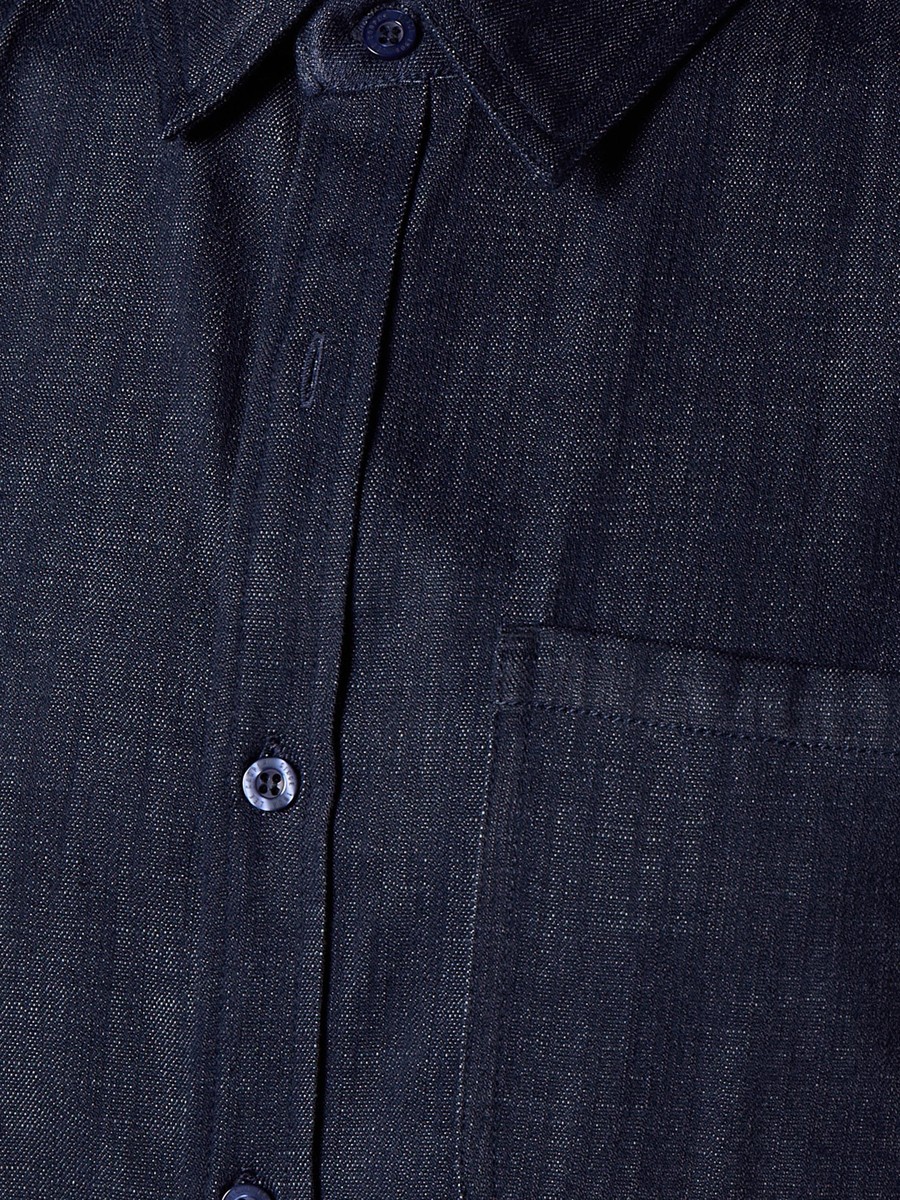 Men Regular Fit Collared Textured Denim Shirt