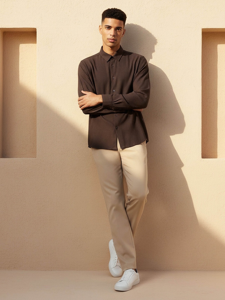 Men Regular Fit Collared Waffle Textured Long Sleeves Shirt