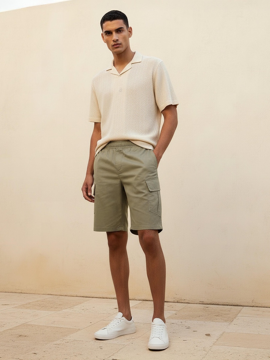 Men Regular Fit Cargo Shorts