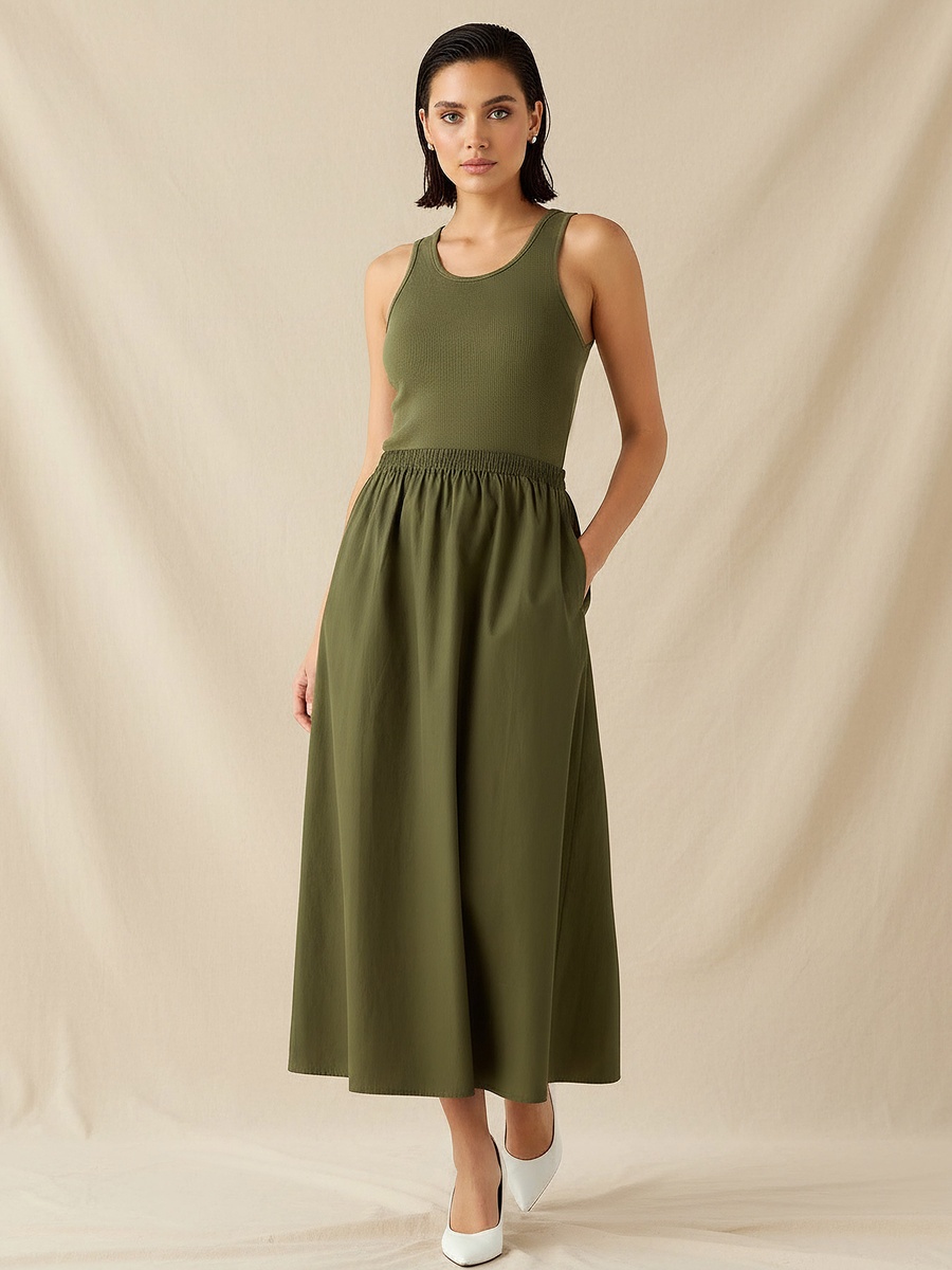 Ribbed Maxi Dress with Pockets