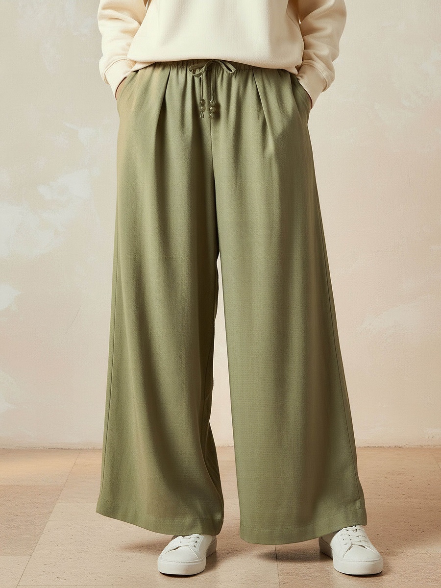 Regular Fit Mid Rise Wide Leg Pants