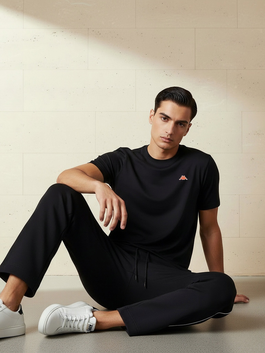Men Logo Print T-Shirt