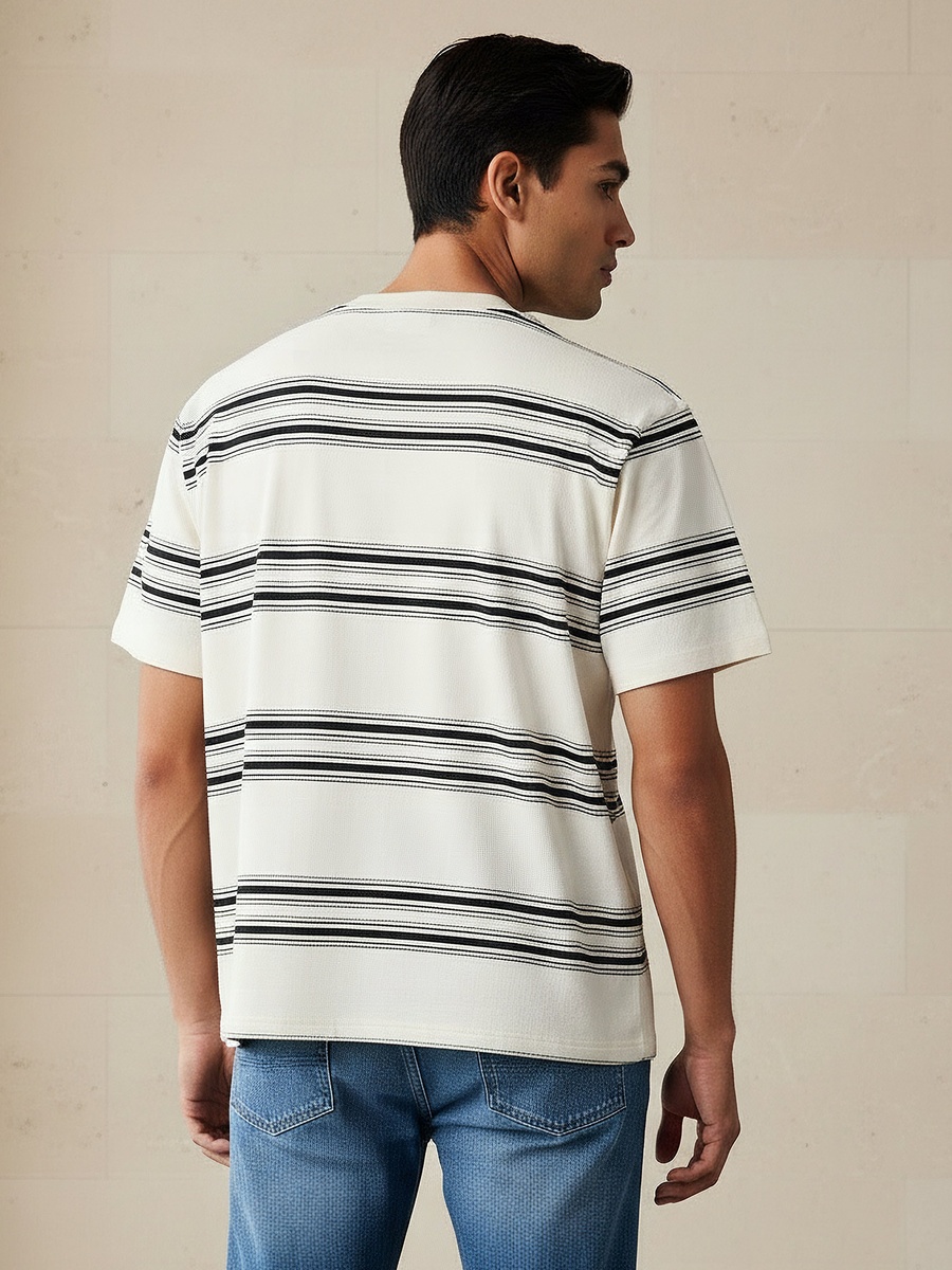 Men Relaxed Fit Crew Neck Short Sleeves Striped T-Shirt
