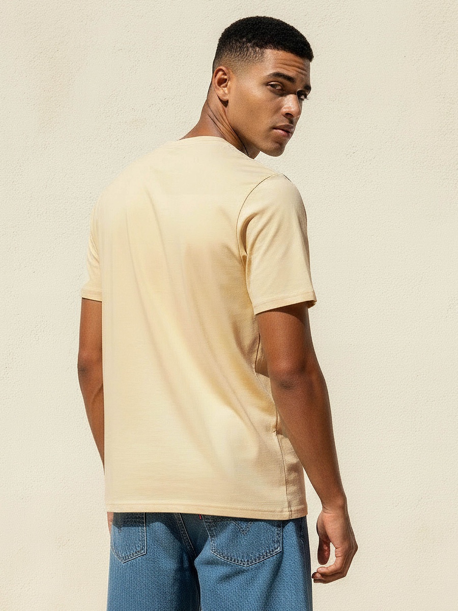 Men Slim Fit Crew Neck Short Sleeves Printed T-Shirt