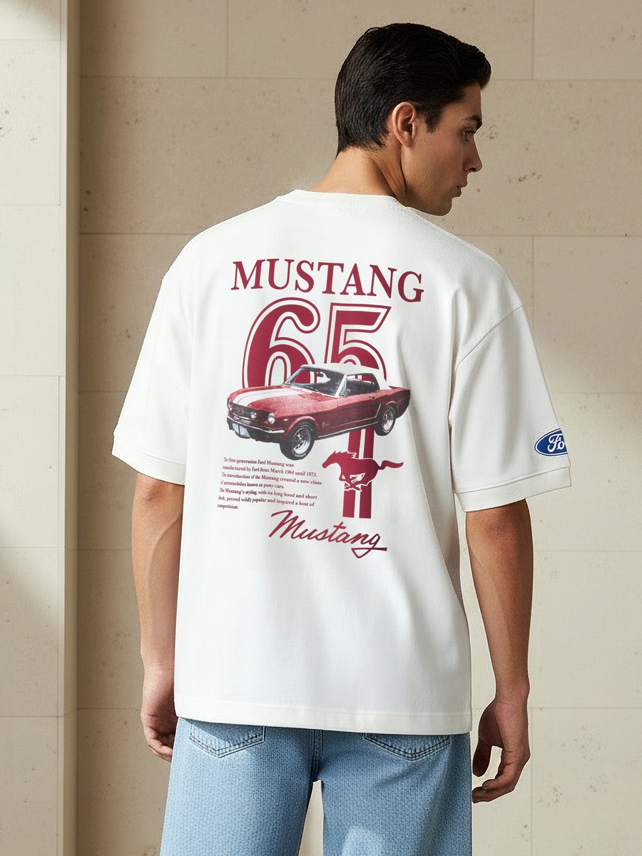 Men Regular Fit Crew Neck Short Sleeves Mustang Print T-Shirt