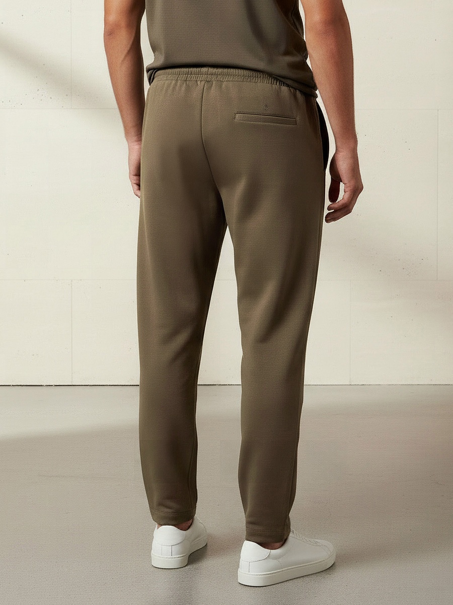 Men Regular Fit Joggers with 2 Way Stretch