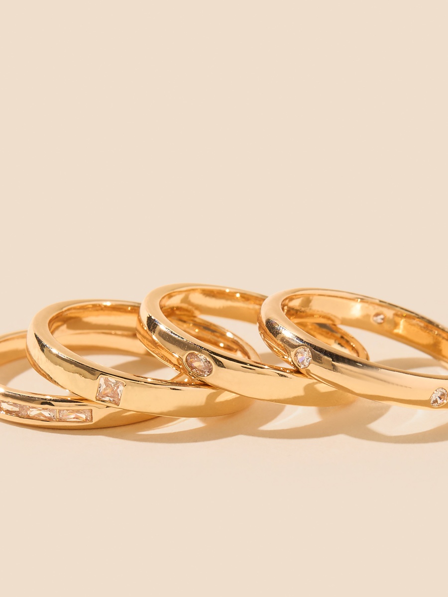 Pack of 4 - Embellished Ring