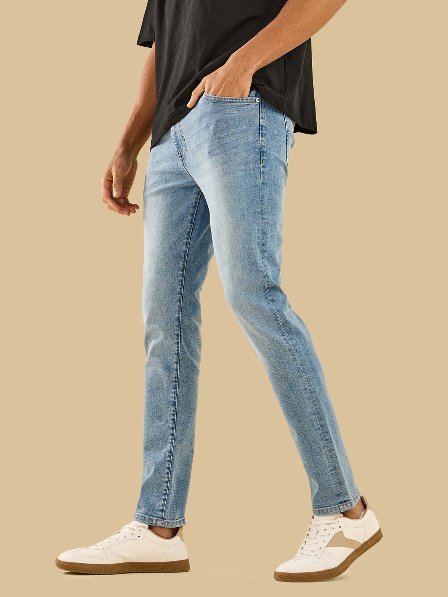 Skinny Fit Mid-Rise Stretchable Jeans