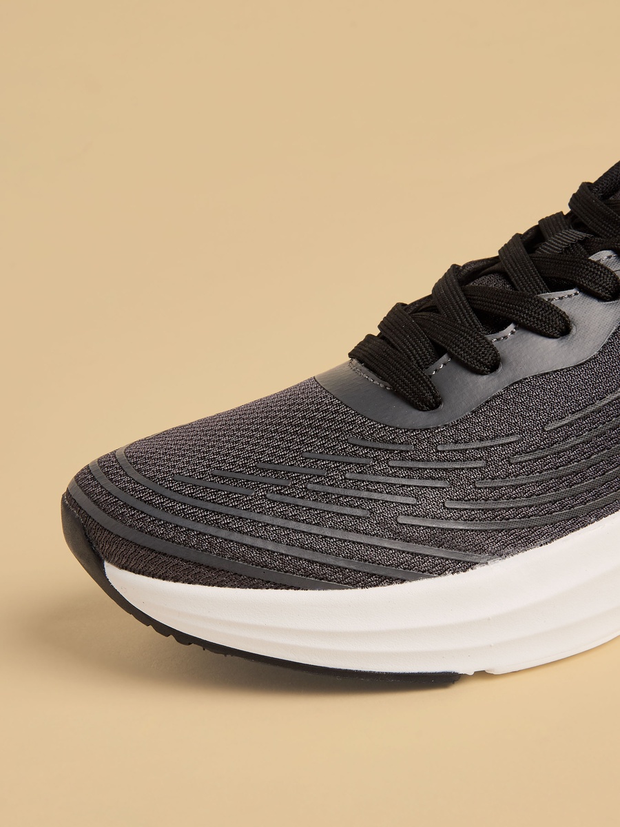 Textured Sports Shoes with Lace-Up Closure