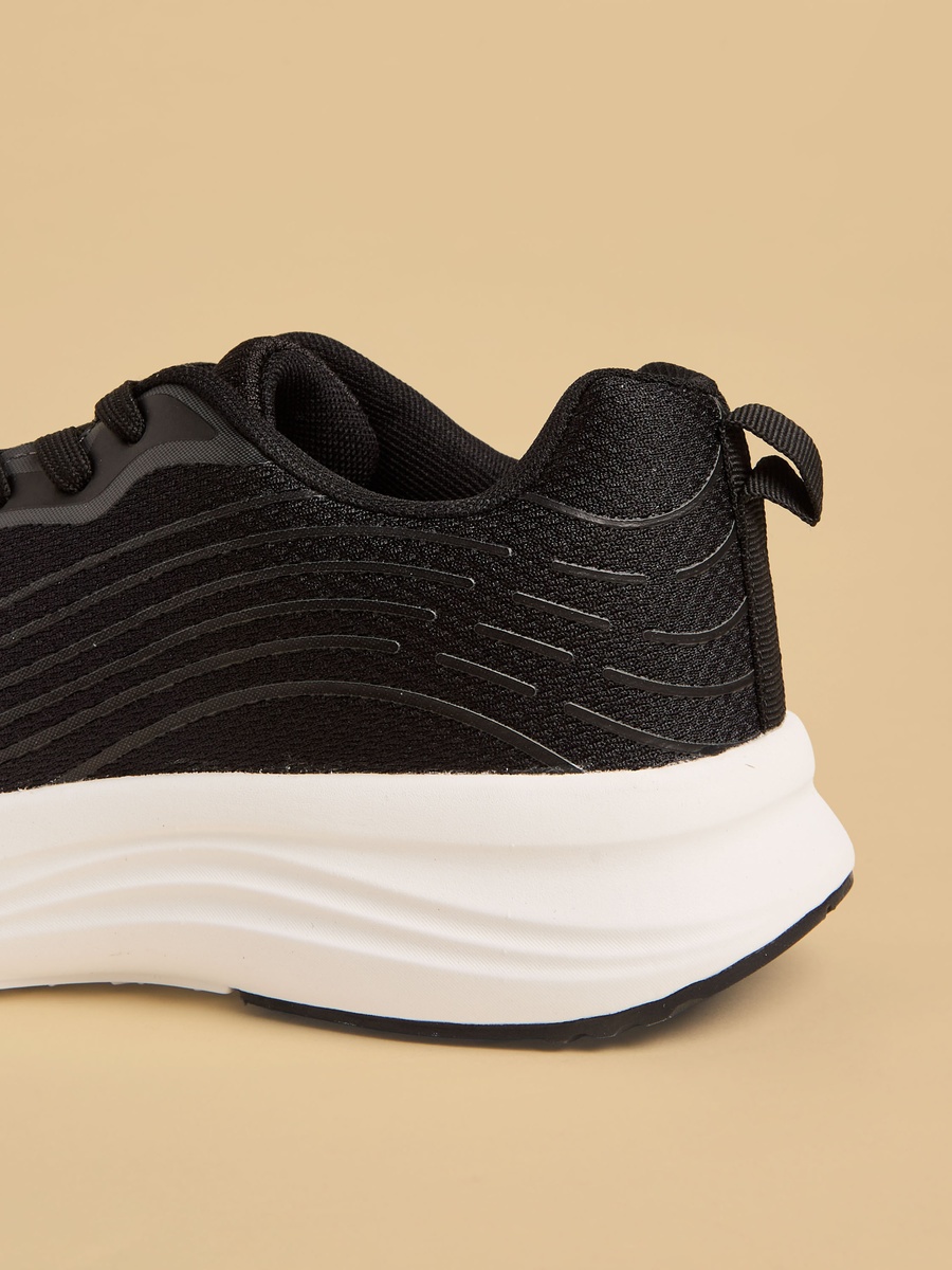 Textured Sports Shoes with Lace-Up Closure