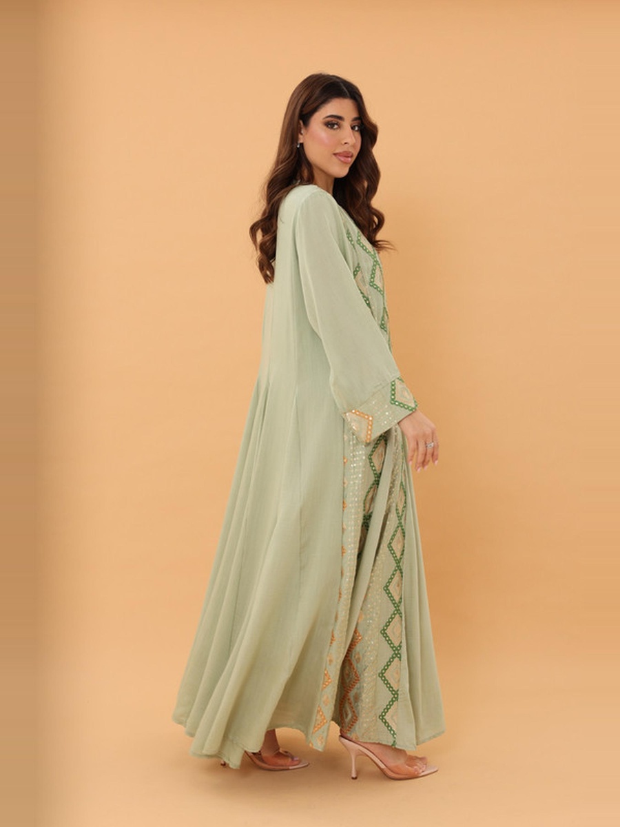 Samira Embroidered V Neck Jalabiya