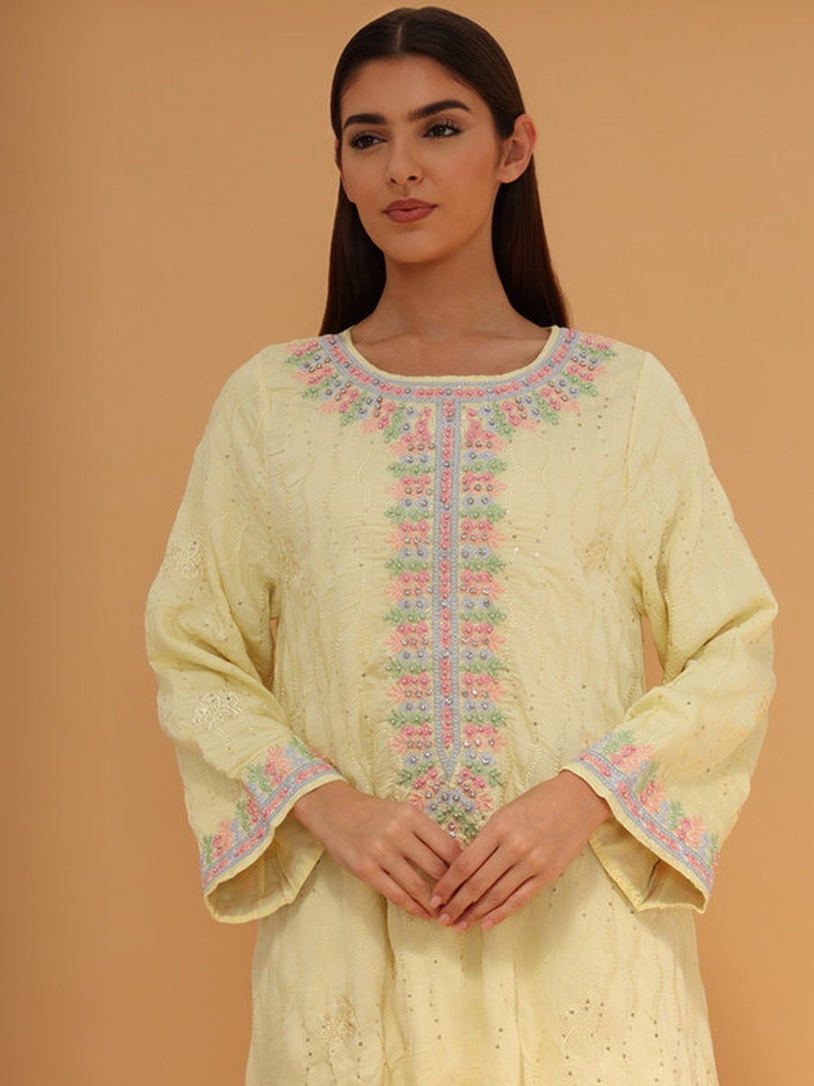 Aaliyah Embroidered Bell Sleeves Jalabiya