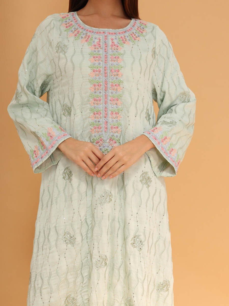 Aaliyah Embroidered Bell Sleeves Jalabiya