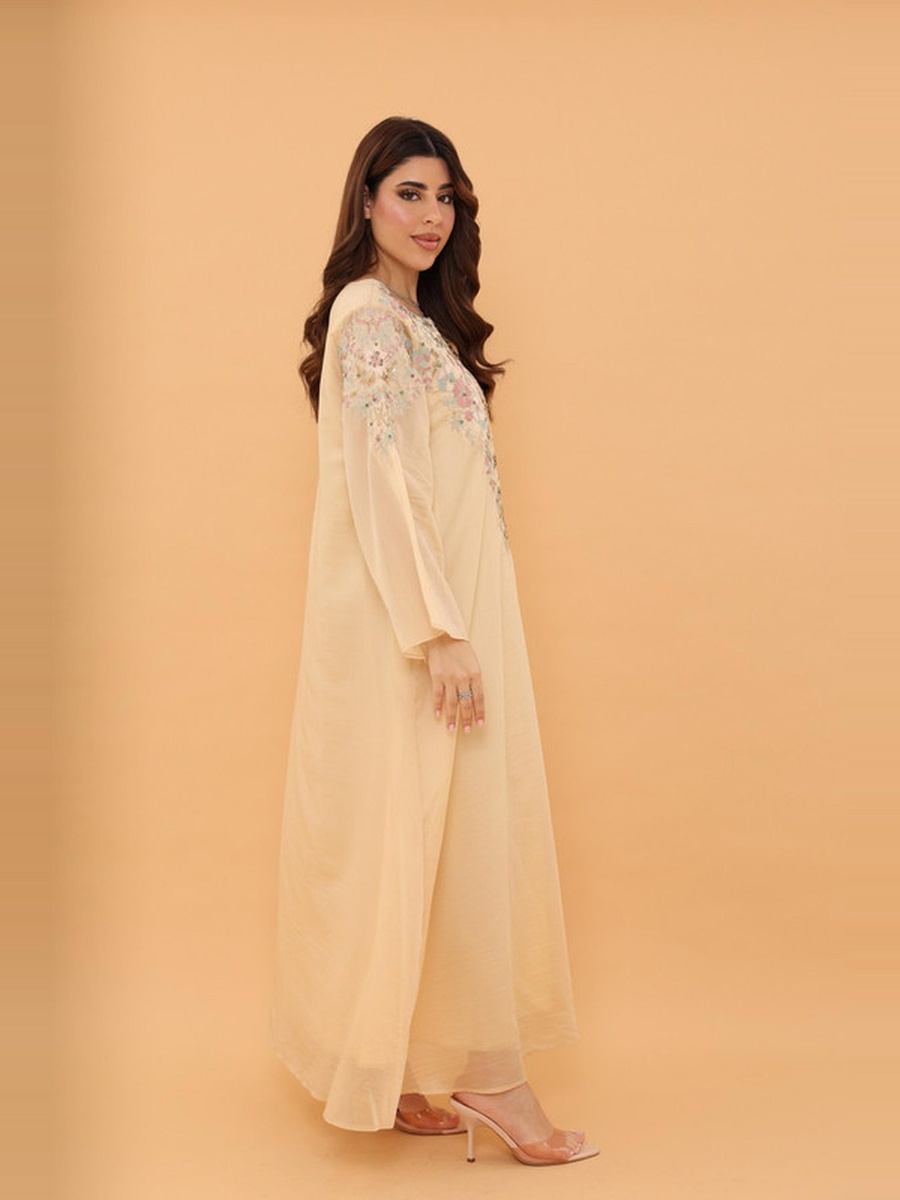 Ward Floral Embroidered Bell Sleeves Jalabiya