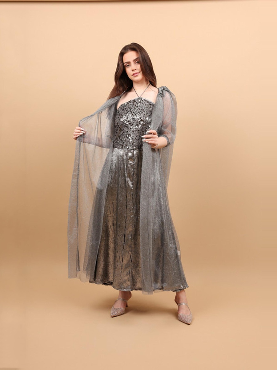Royal Mist Embellished Halter Neck Jalabiya with Kimono