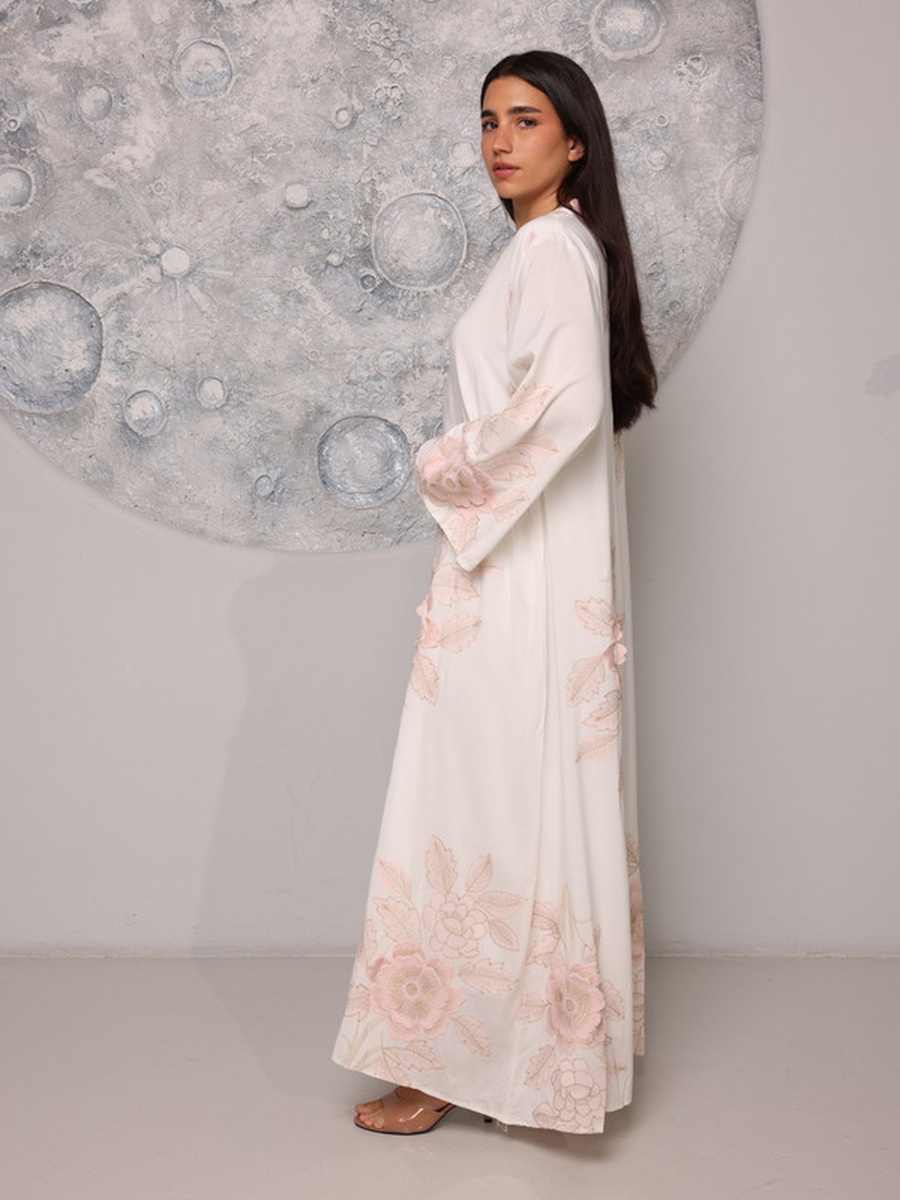 Haya Floral Embroidered Collared Jalabiya