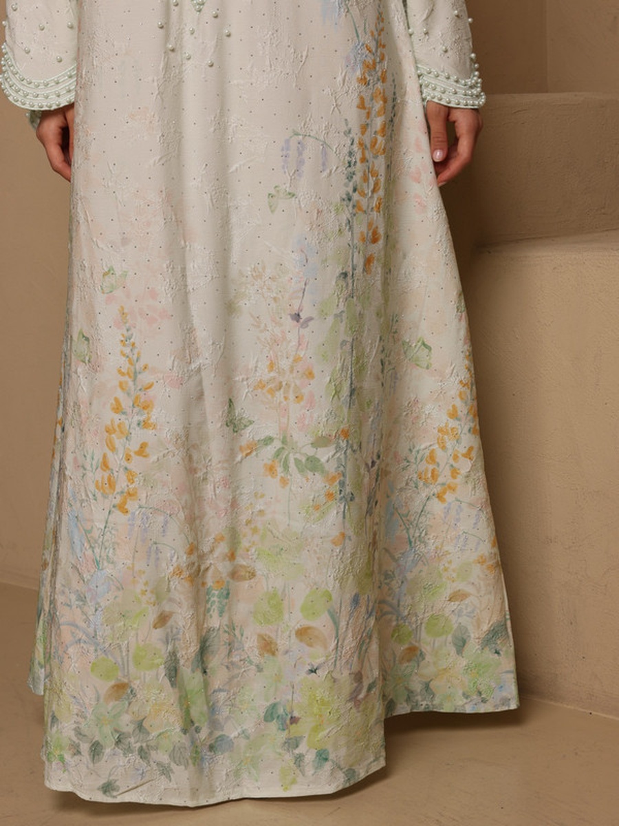 Zaria Floral Embroidered Scallop Neck Jalabiya