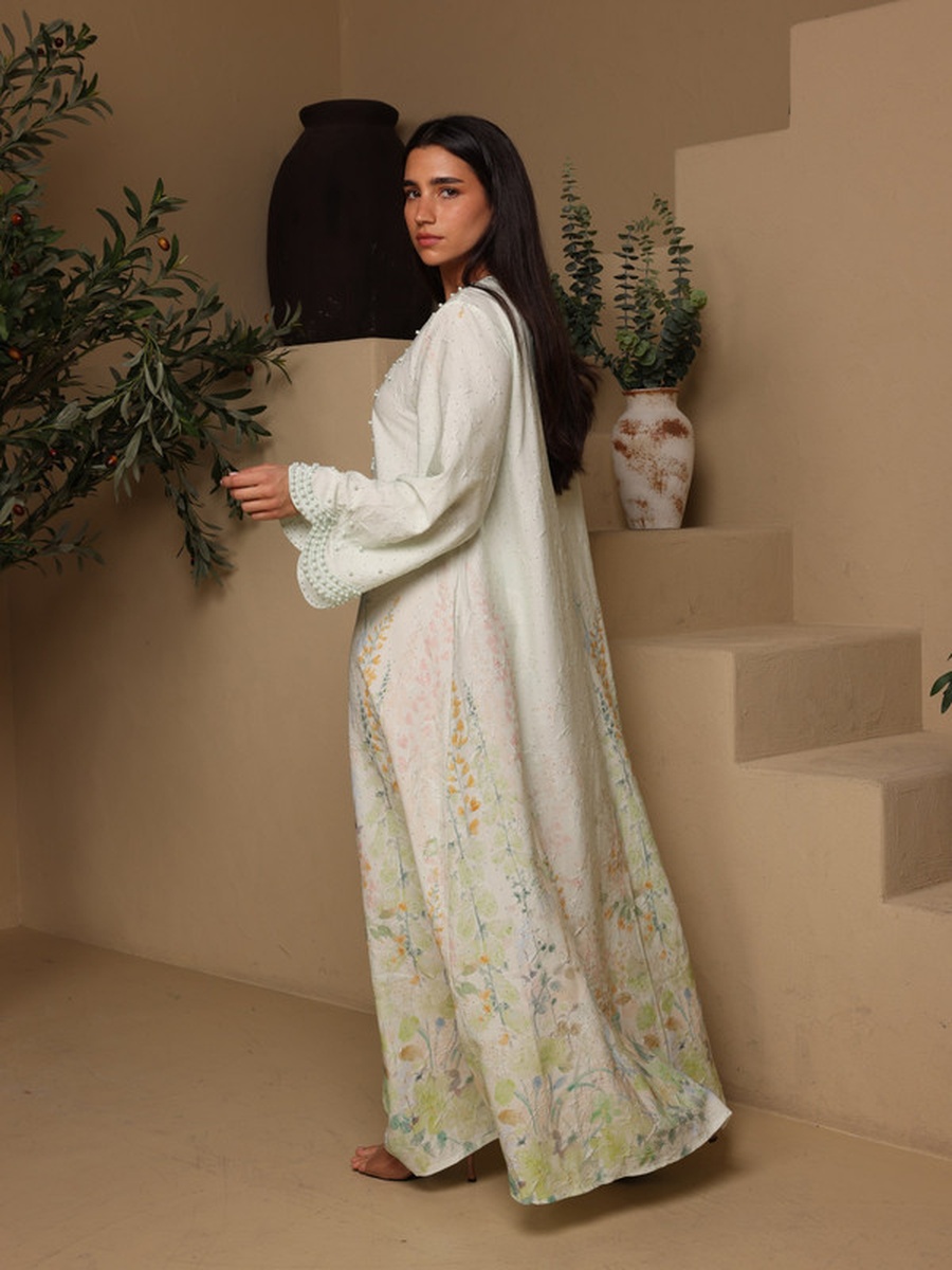 Zaria Floral Embroidered Scallop Neck Jalabiya