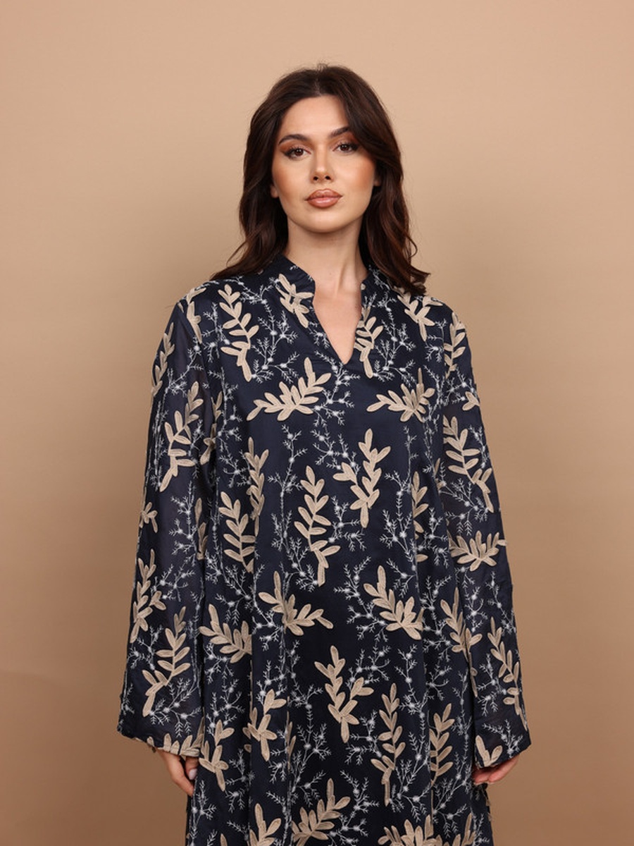 Dana Embroidered Collared Jalabiya