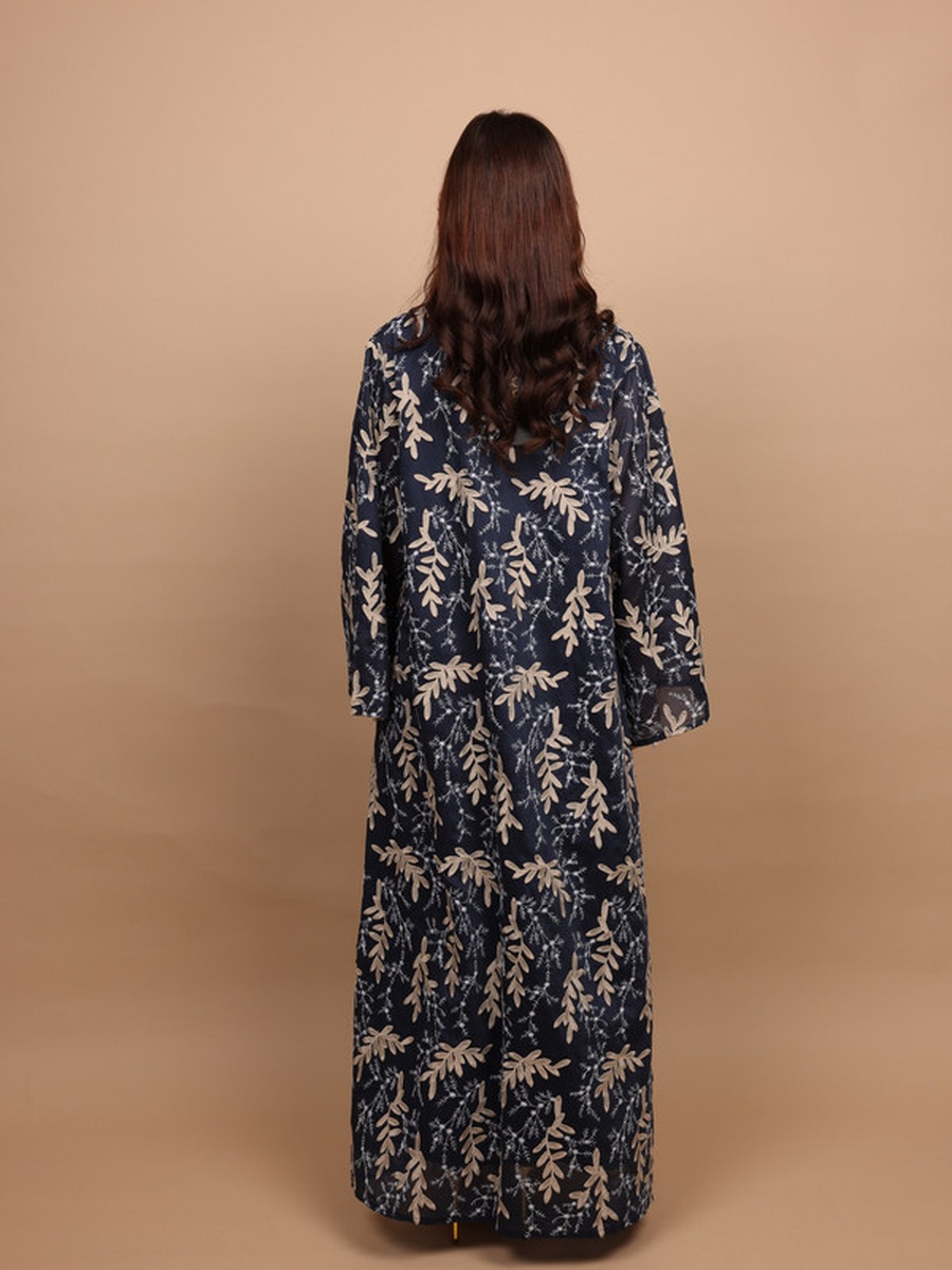 Dana Embroidered Collared Jalabiya