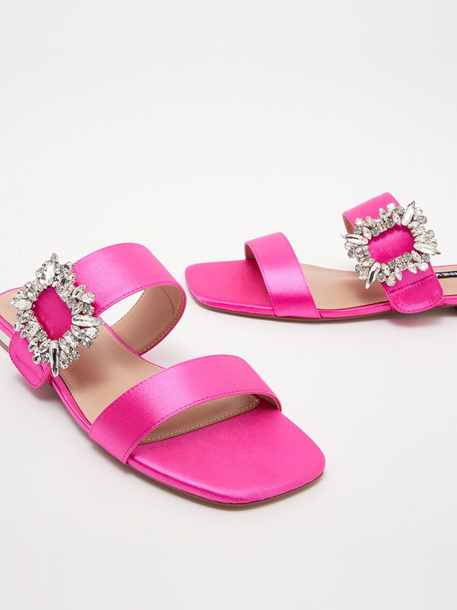 Embellished Buckle Detail Flat Sandals
