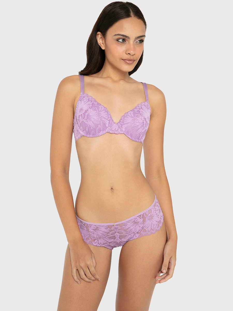 Lightly Lined Wired Lace Bra