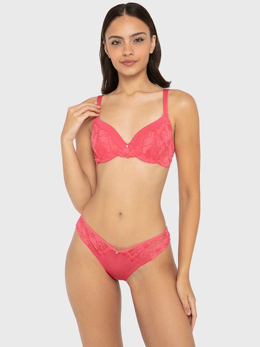 Lightly Lined Wired Lace Bra