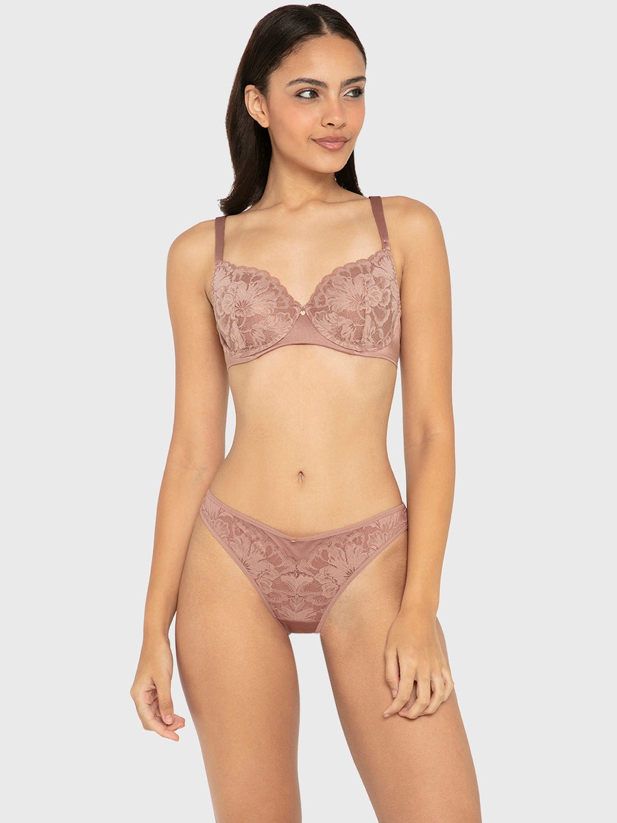 Lightly Lined Wired Lace Bra
