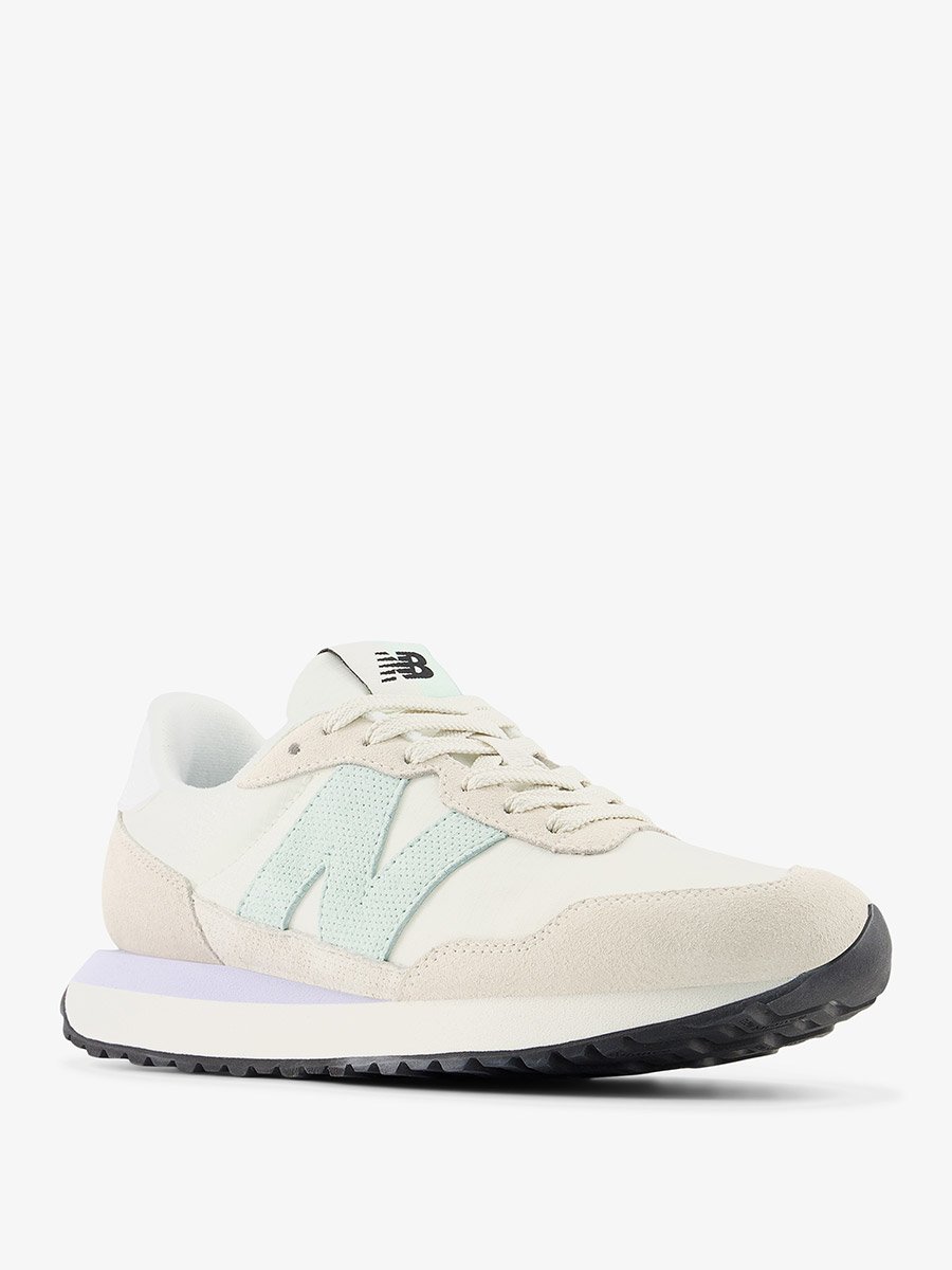 237 Sneakers