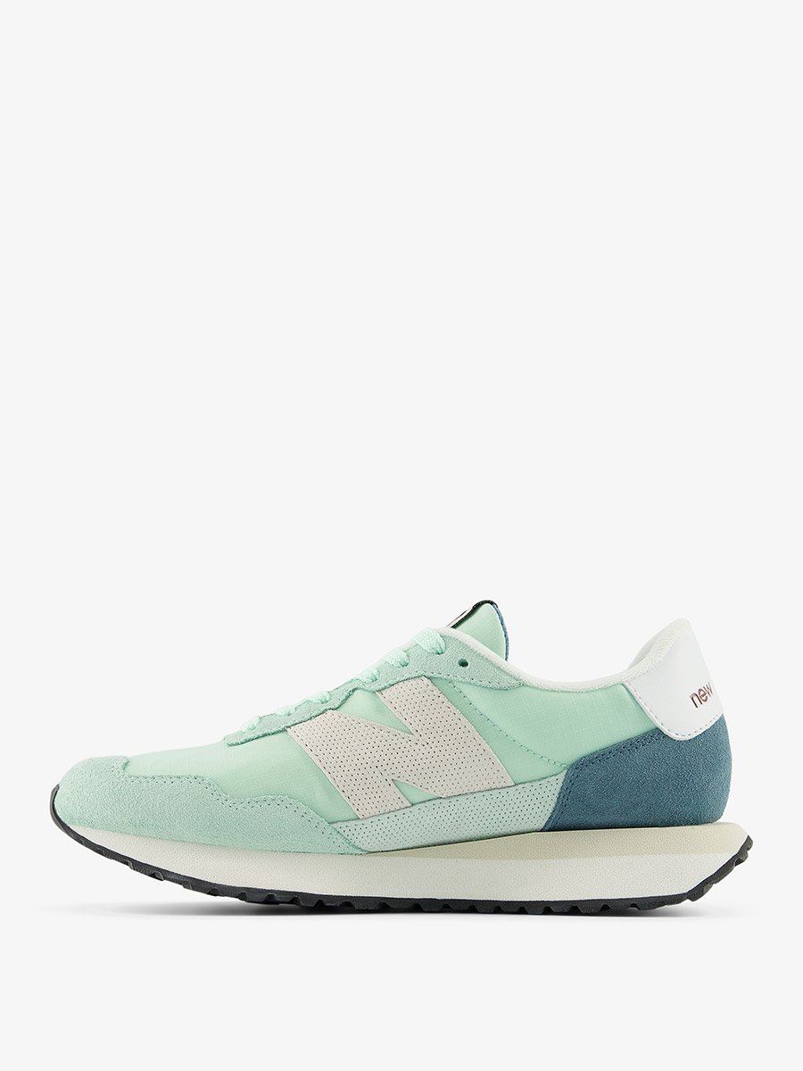 237 Sneakers