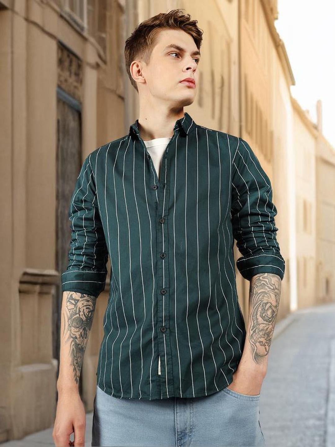 Men Green Slim Fit Solid Shirt