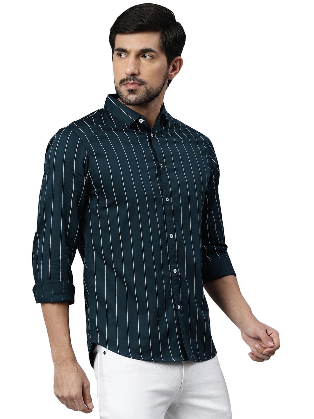 Men Green Slim Fit Solid Shirt