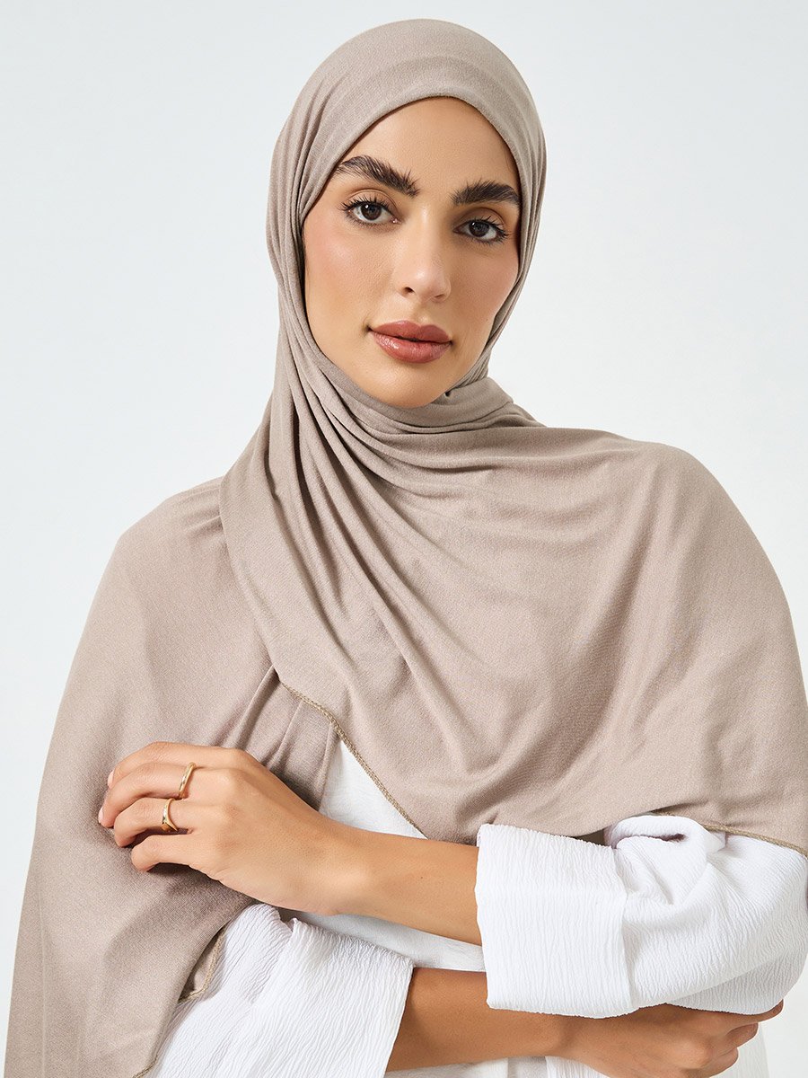 حجاب محبوك سادة متمدد