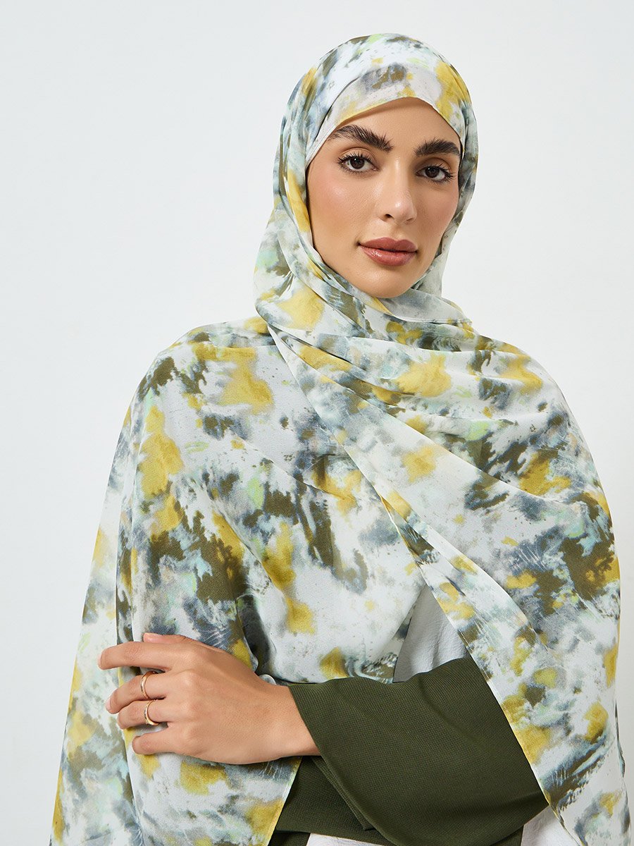 وشاح رأس بطبعة كاملة