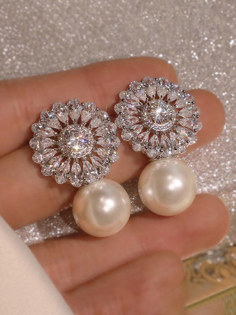 Snowflake Pearl Dangle Earrings