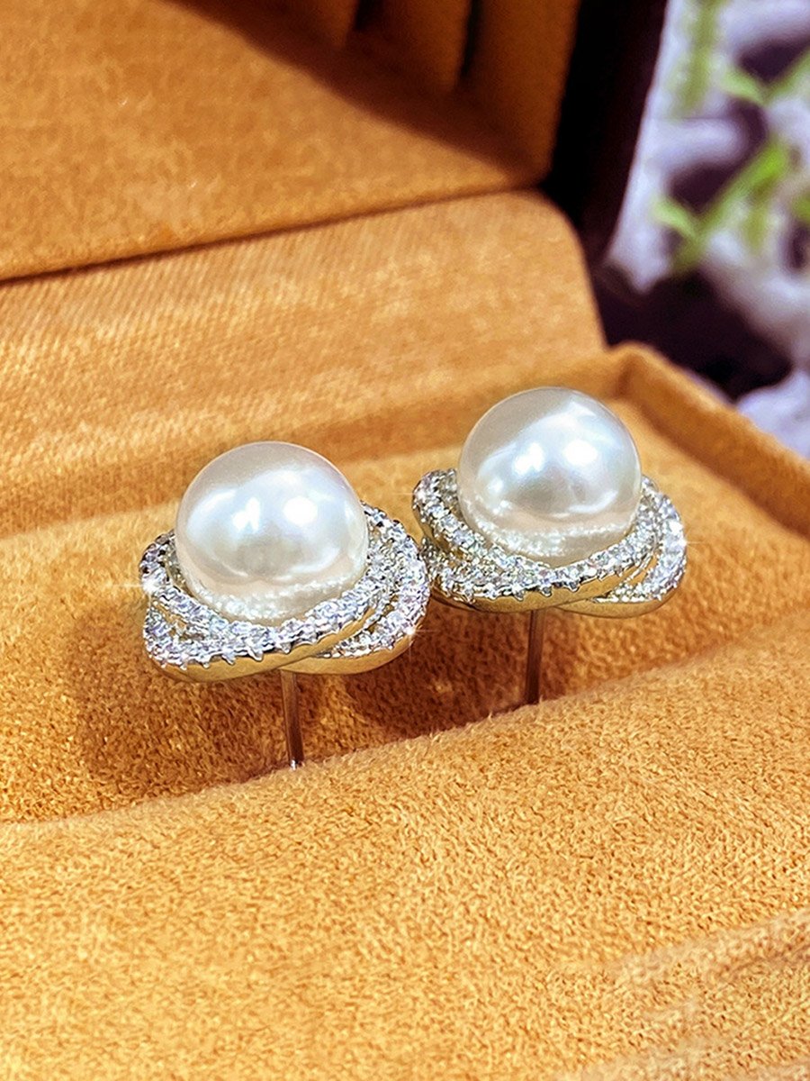 Silver Pearl Stud Earrings