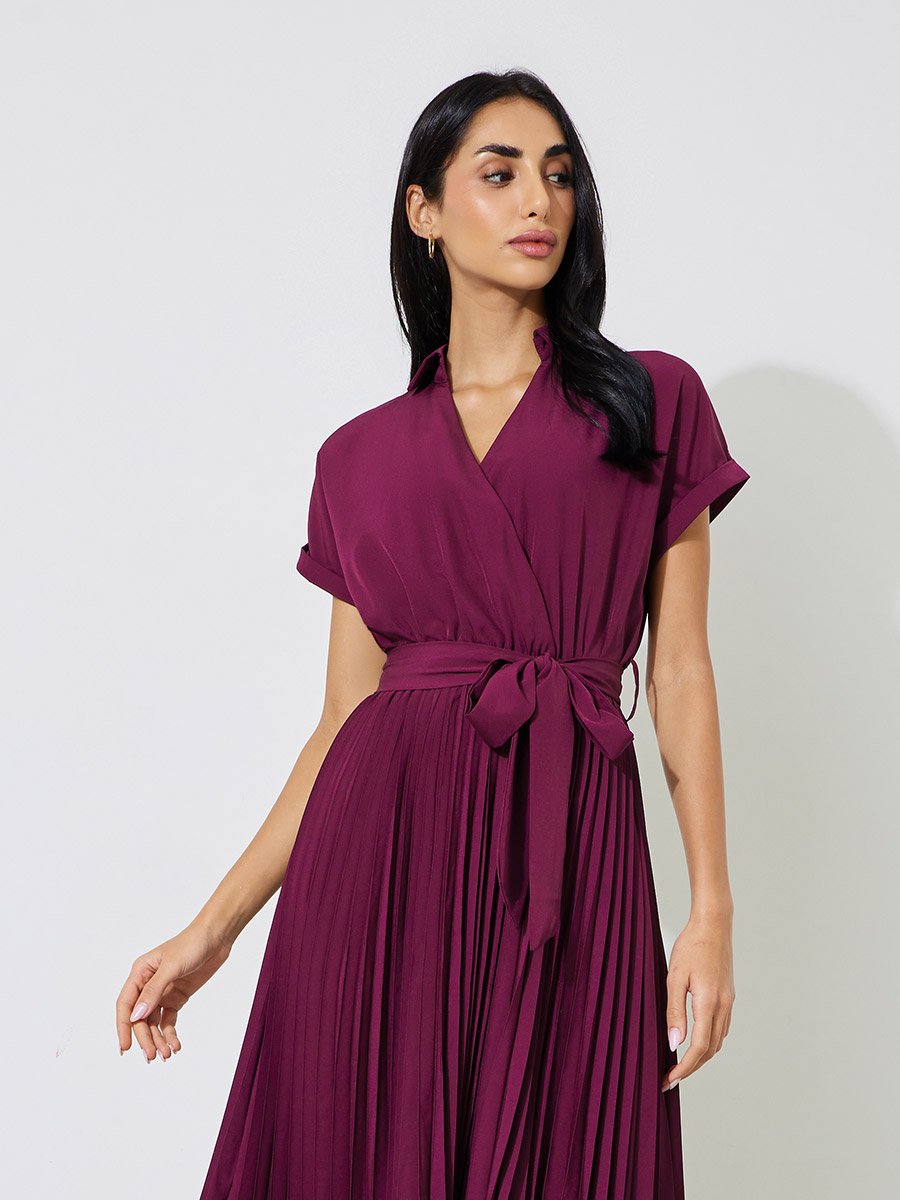 Burgundy Solid Pleated Tie-Up Details Wrap Midi Dress