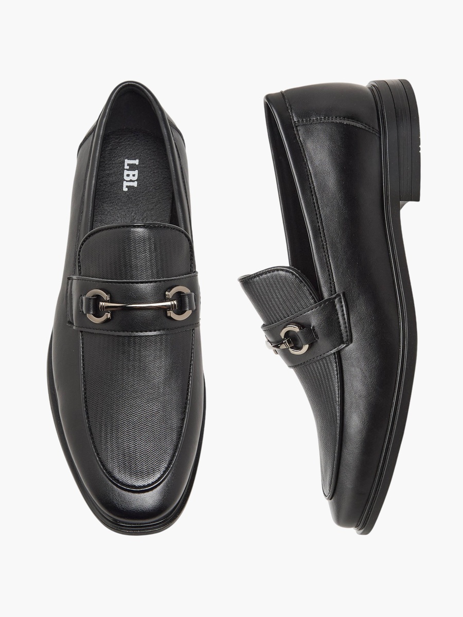 Men Textured Slip-On Loafers